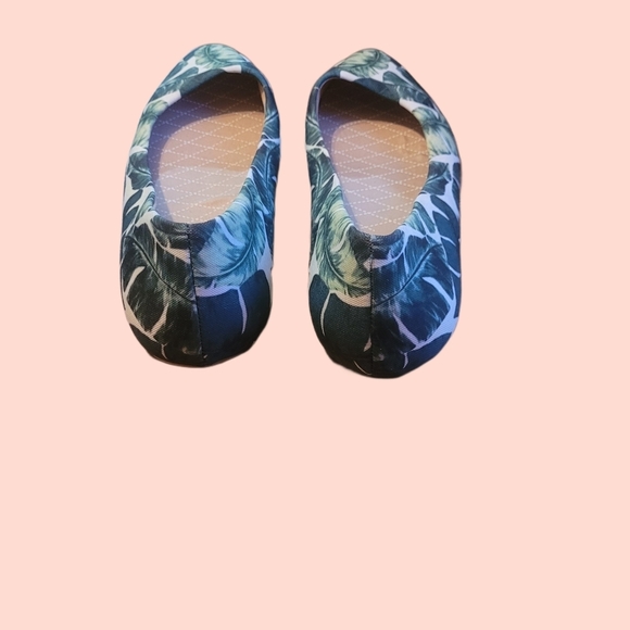 Kate & Mel Leaf Tropical Print Flats 7M - Picture 3 of 3